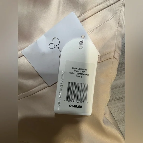 Jessica Simpson Blush Beige
Sheath Bandage Open Back - Picture 4 of 12